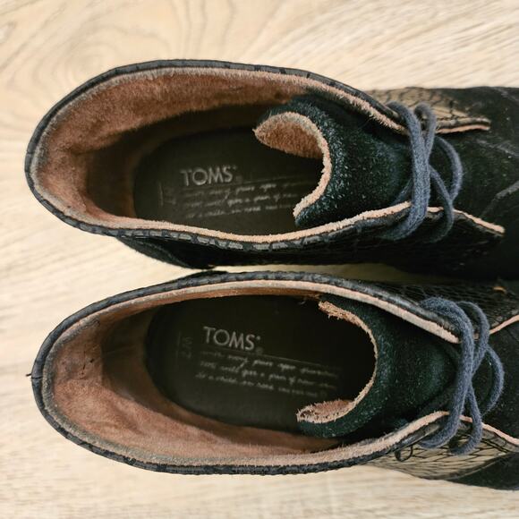 Toms Dessert Women's Size 7W Black Suede Leather Snake Print Wedge Ankle Booties - Picture 7 of 11